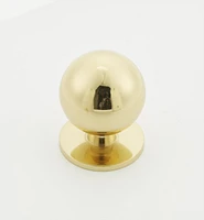 Boutons-boule en laiton