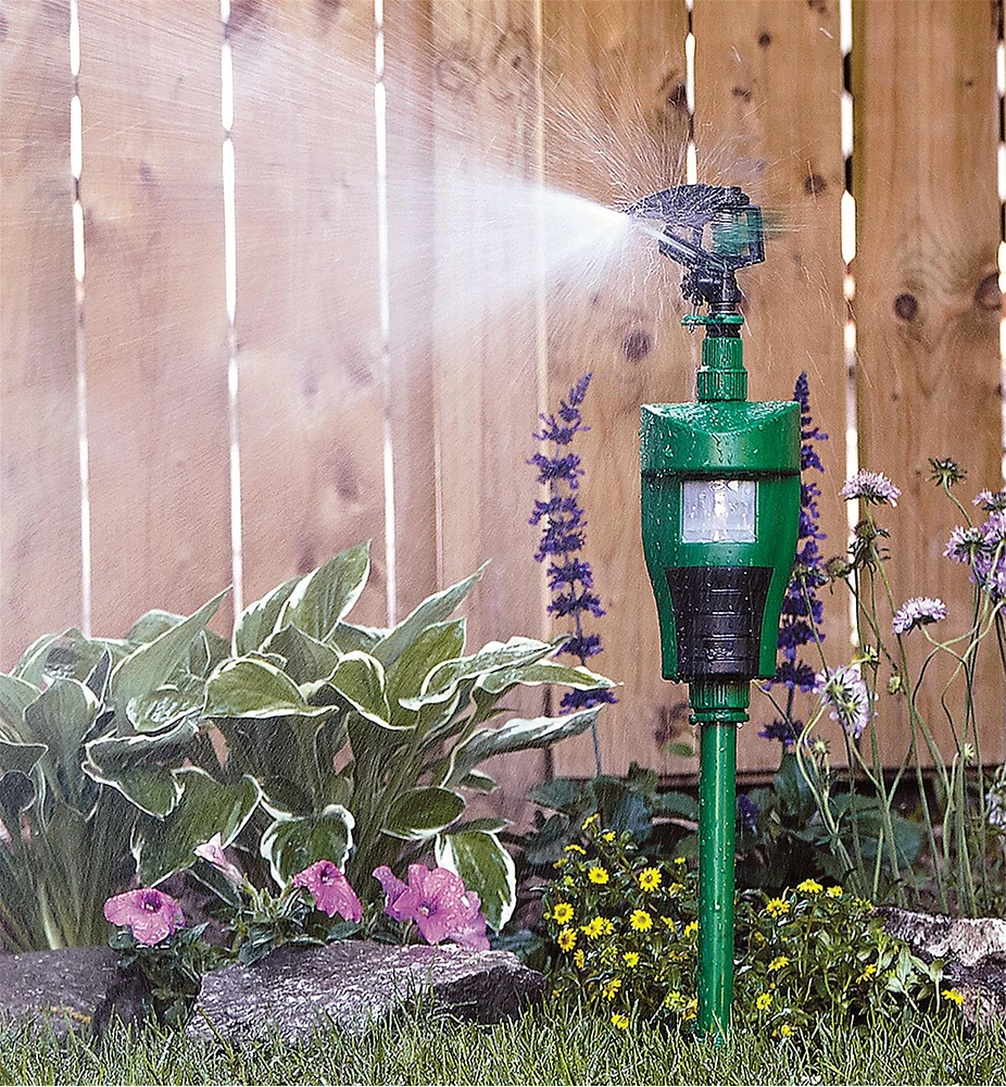 Pest-Deterring Jet Sprayer