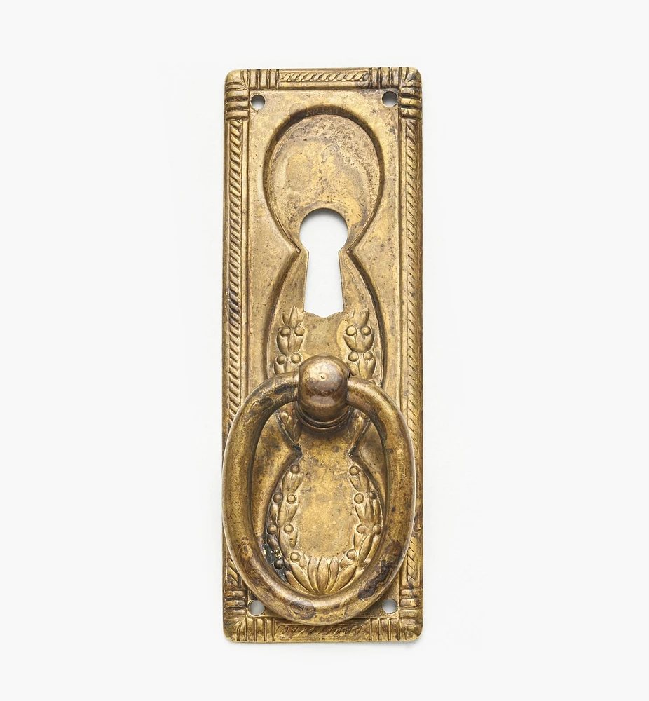 Rope-Edged Vertical Plate Pulls