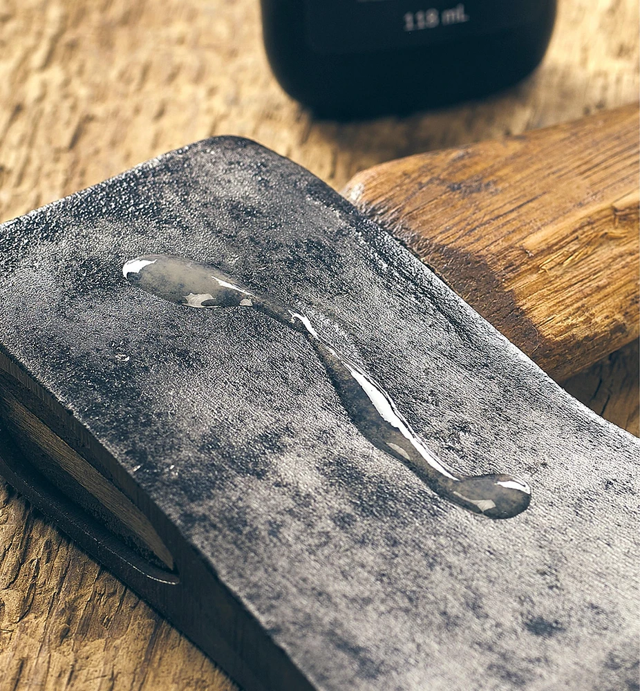 Walrus Oil Axe Oil