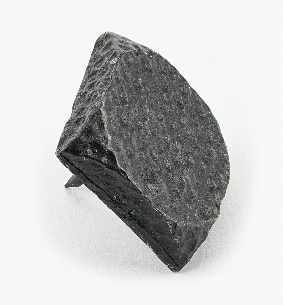 Hammered-Finish Clavos (Nails)