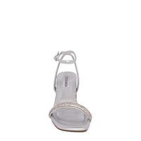 Amalya Sandal