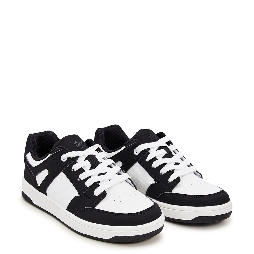 Women's Casual Wide Width Sneaker