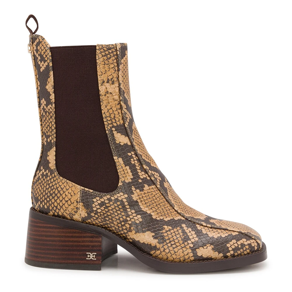 Dasha Chelsea Boot