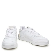 Women's Postmove SE Basketball Sneaker