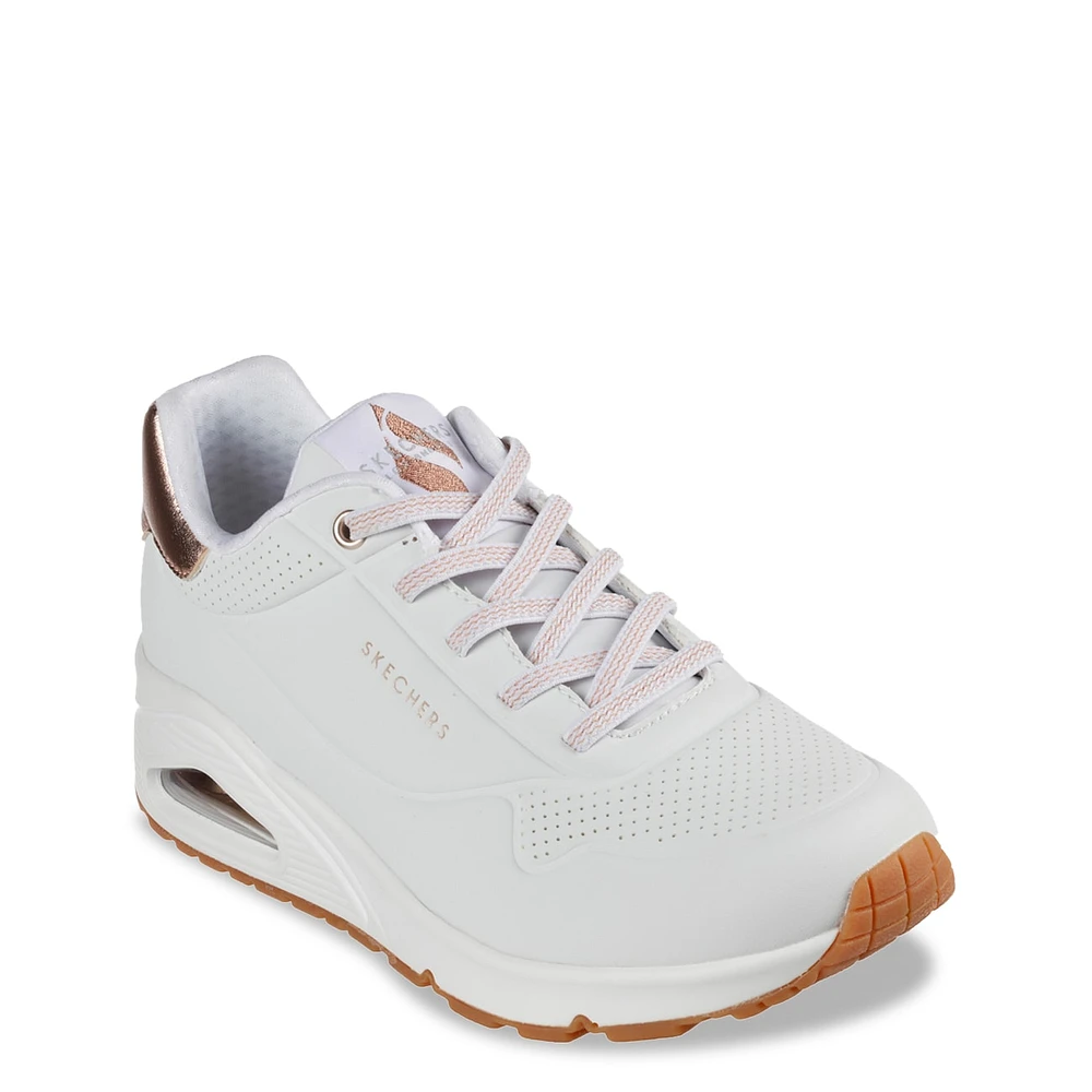 Women's Uno Shimmer Away Wide Width Sneaker