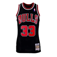 Men's Chicago Bulls NBA Dennis Rodman Classic Swingman Throwback Jersey