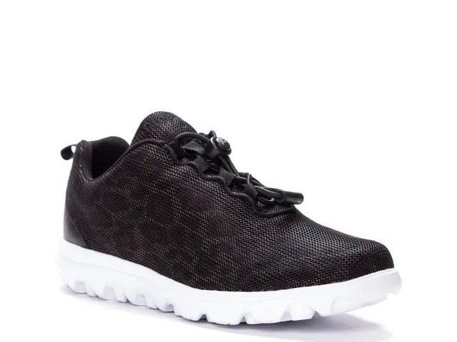 Propet Travelactive Safari Sneaker