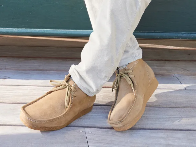 Clarks Shacre Chukka Boot at Hamilton Place in Chattanooga, TN display picture 3