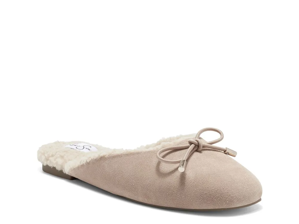 Tracee Flat