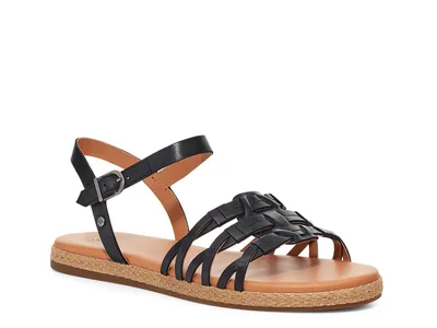 Larisa Sandal