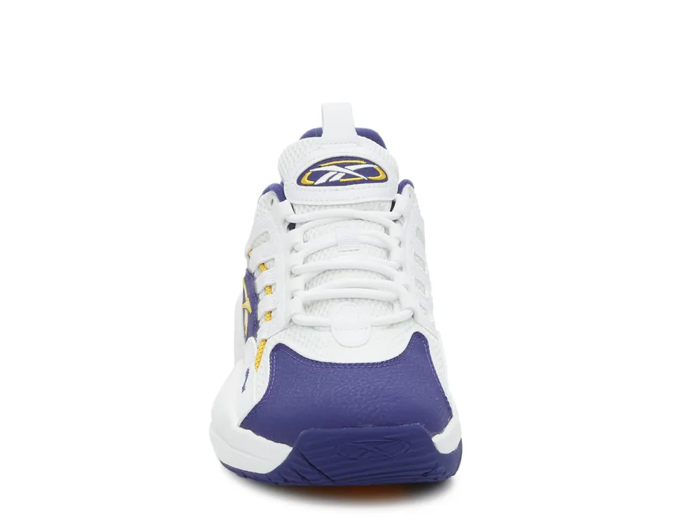 Solution Mid Basketball Shoe - Men's