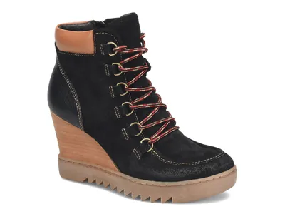 Underlyn Hiking Boot