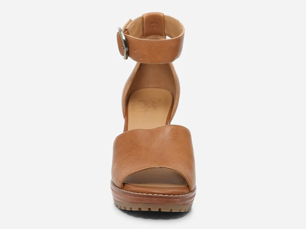 Praige Platform Sandal