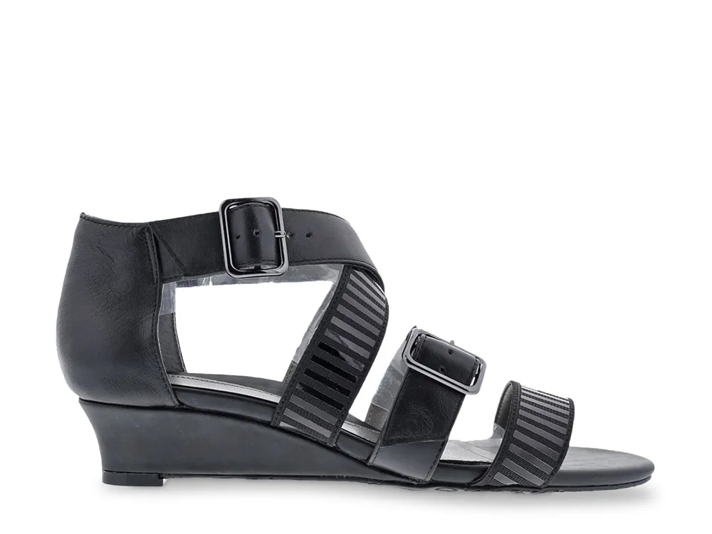 Voluptuous Wedge Sandal