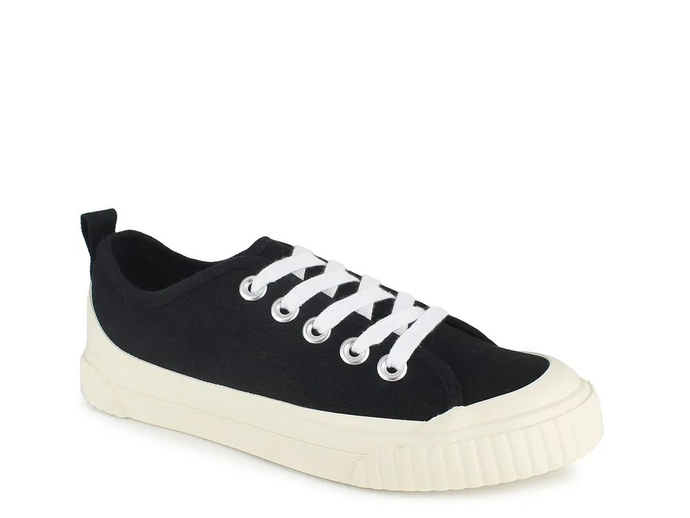 Lucy Sneaker