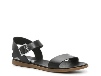 Daryn Sandal