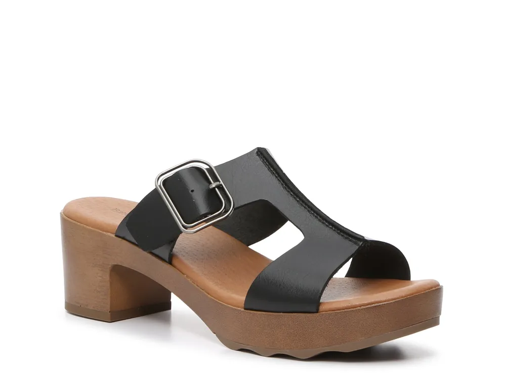 Gwenney Slide Sandal