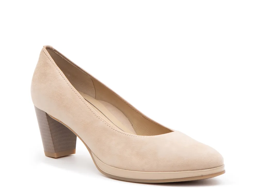 Ophelia Pump