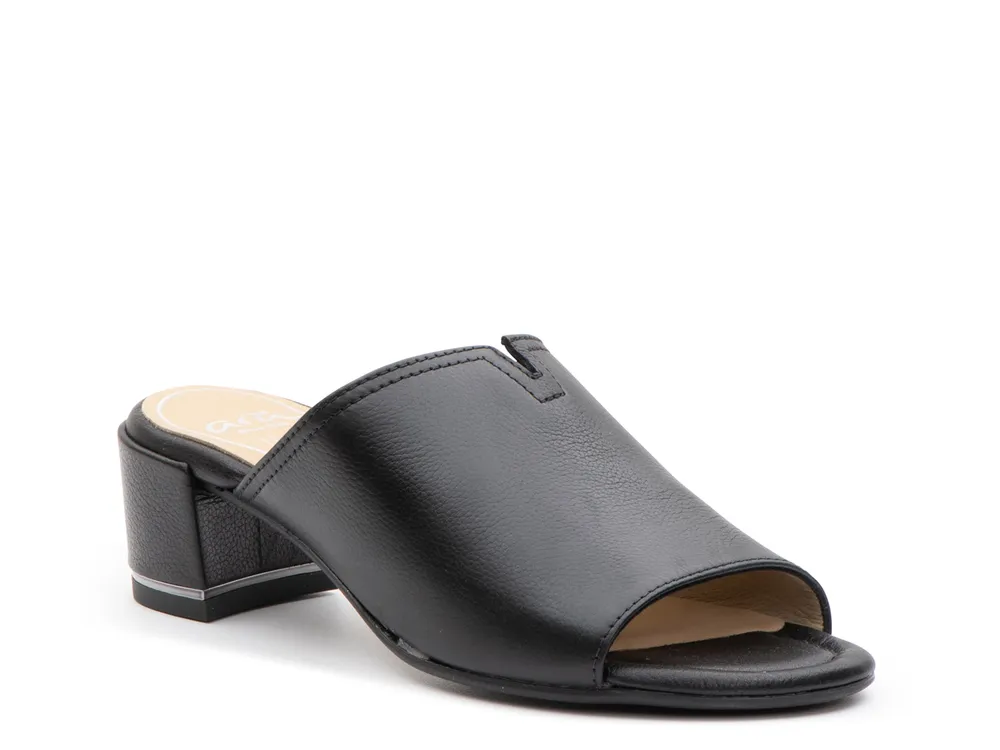 Gerty Sandal