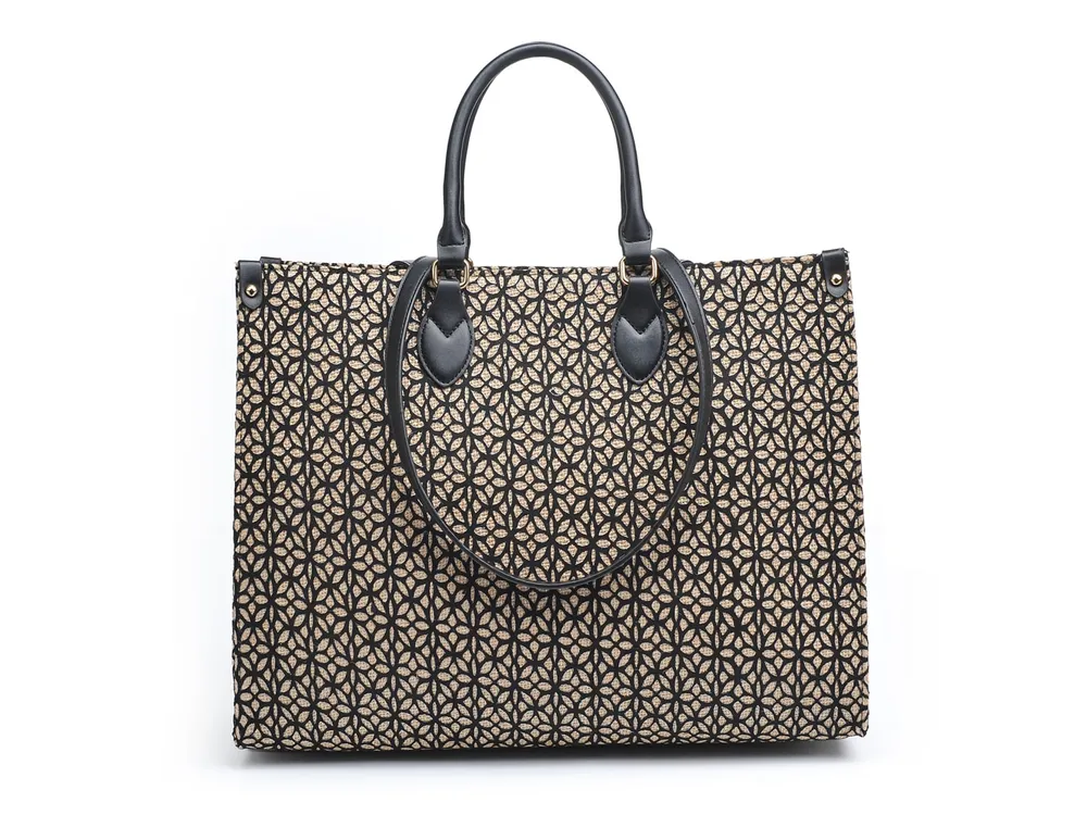 Esme Tote