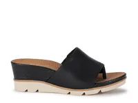 Leigha Sandal