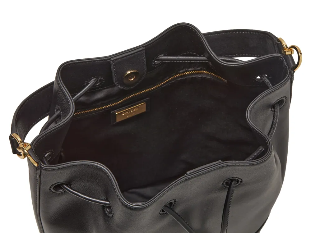 Andie 25 Leather Bucket Bag