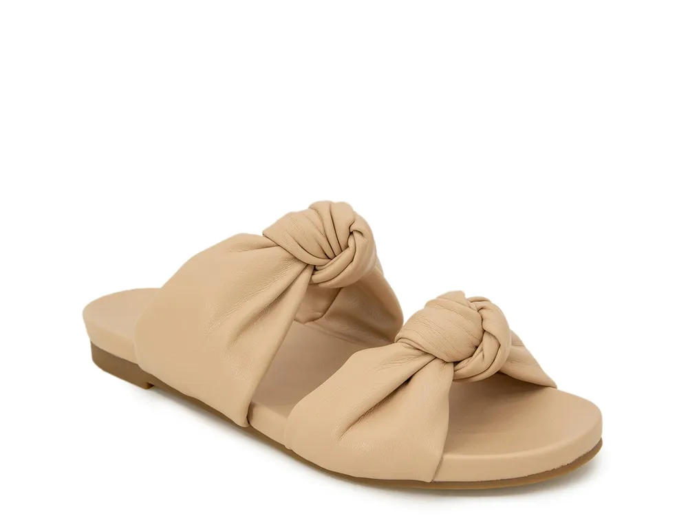 Tricia Sandal