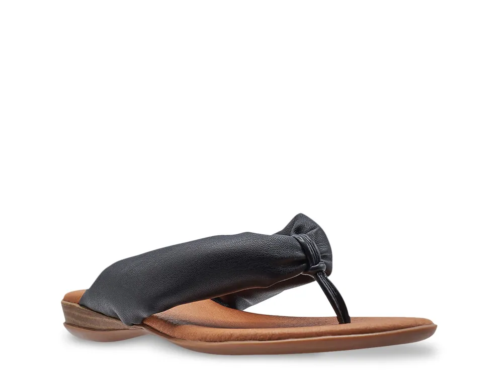 Nuya Sandal