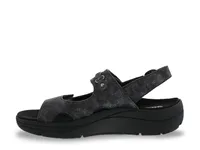 Selina Sandal