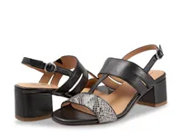 Larissa Sandal