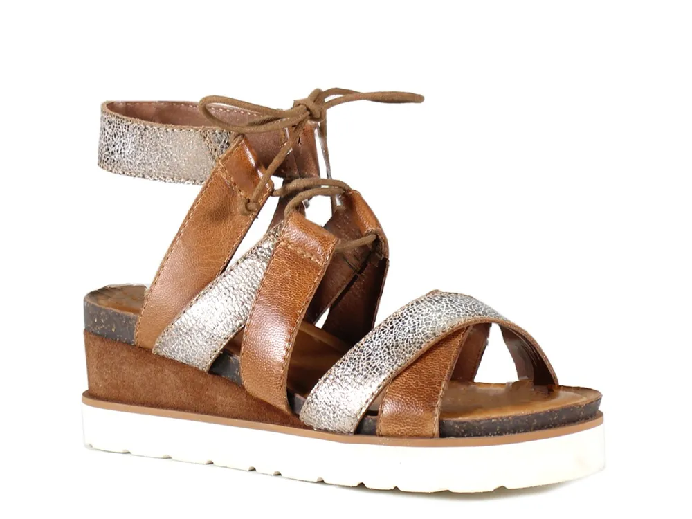 Gitty Yup Sandal