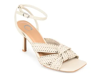 Naommi Sandal