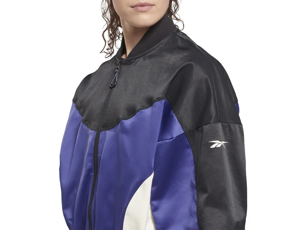 Tech Style Women's Windbreaker