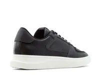 Drishtia Sneaker