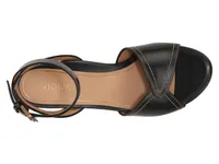 Isodara Sandal