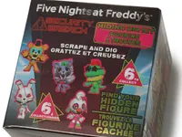 Five Nights at Freddy's Hiding Dig Kit