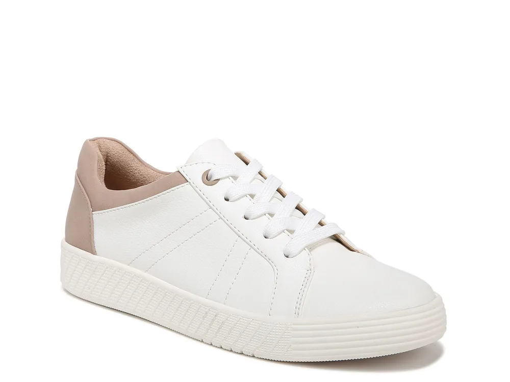 Neela Sneaker