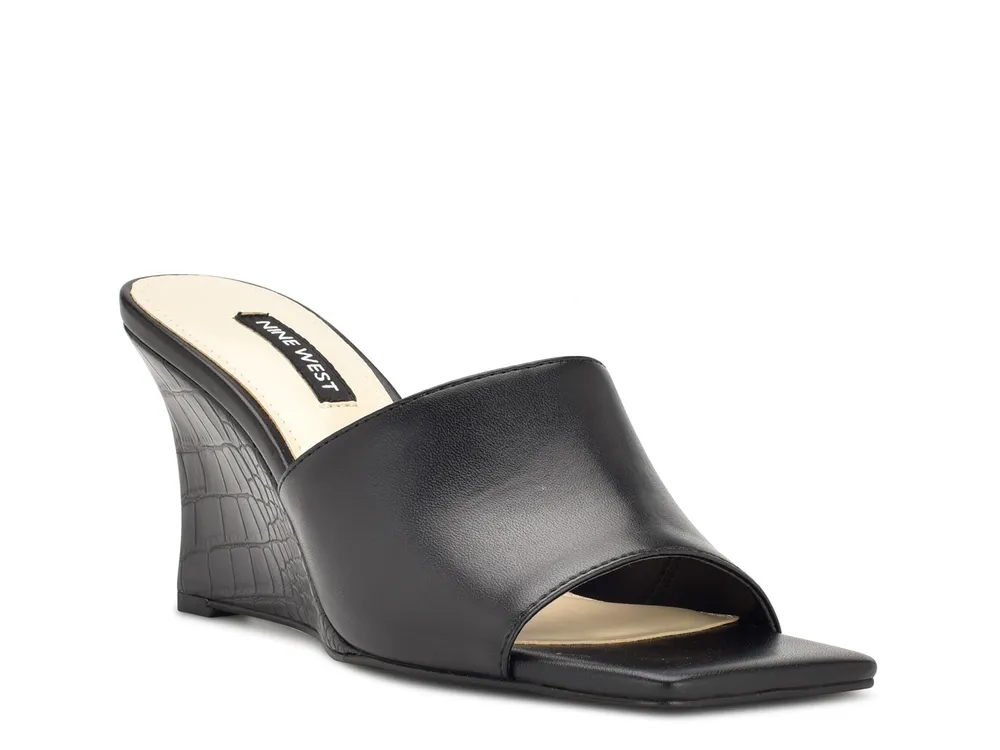 Rovah Wedge Sandal