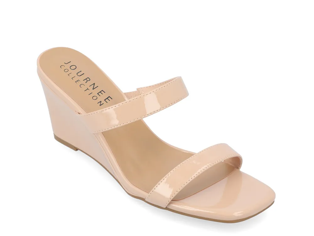 Clover Wedge Sandal