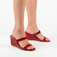 Clover Wedge Sandal