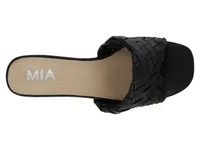 Minna Sandal