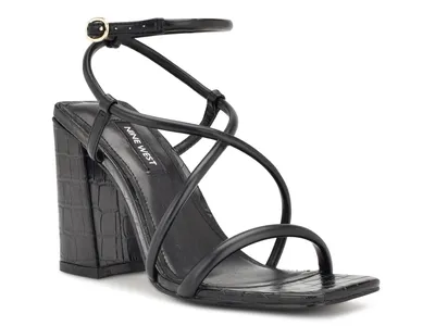 Yeera Sandal