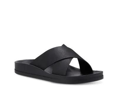 Samantha Sandal