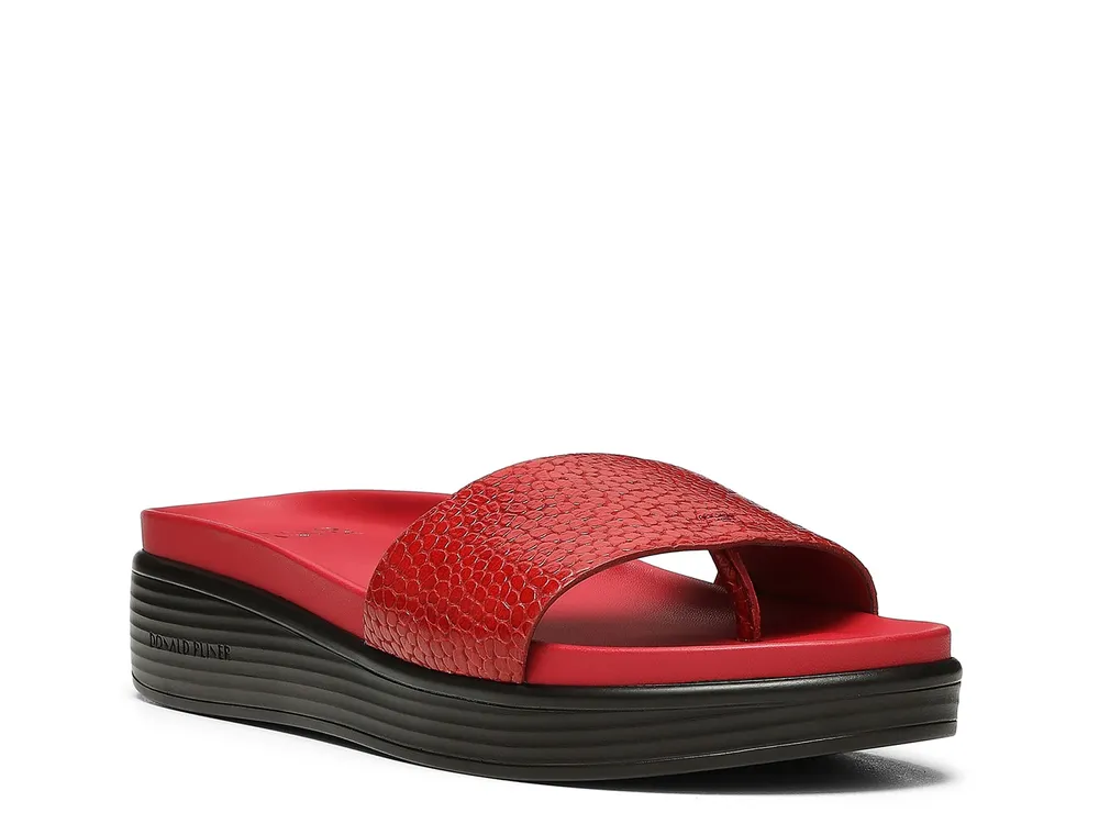 Fiji Wedge Sandal