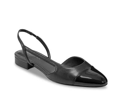 Dela Flat
