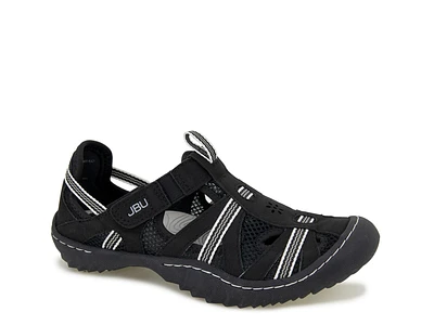 Regional Sneaker
