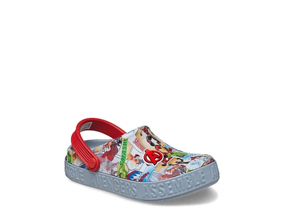 Off Court Marvel Avengers Clog - Kids'