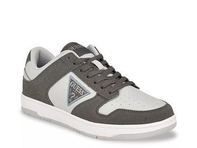 Tiogo Sneaker