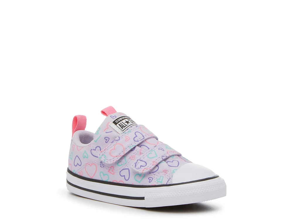 Chuck Taylor All Star Heart Sneaker - Kids'